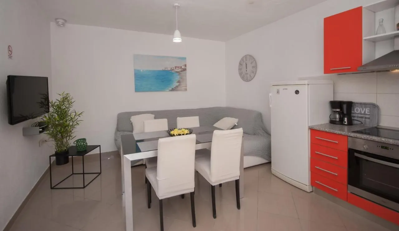 Apartments St. Lucia Kastela