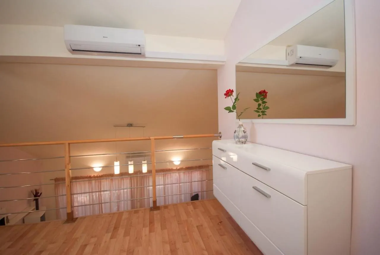 Apartments St. Lucia Kastela