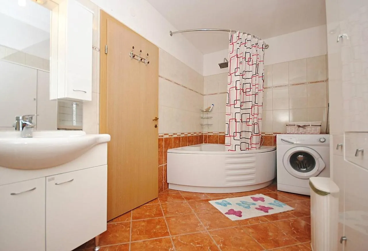 Apartments St. Lucia Kastela