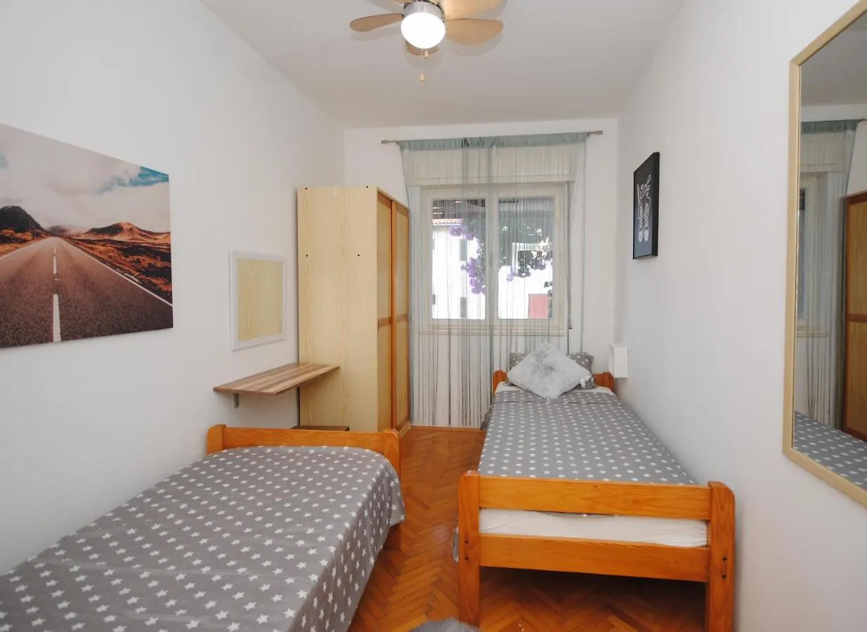 Apartments St. Lucia Kastela