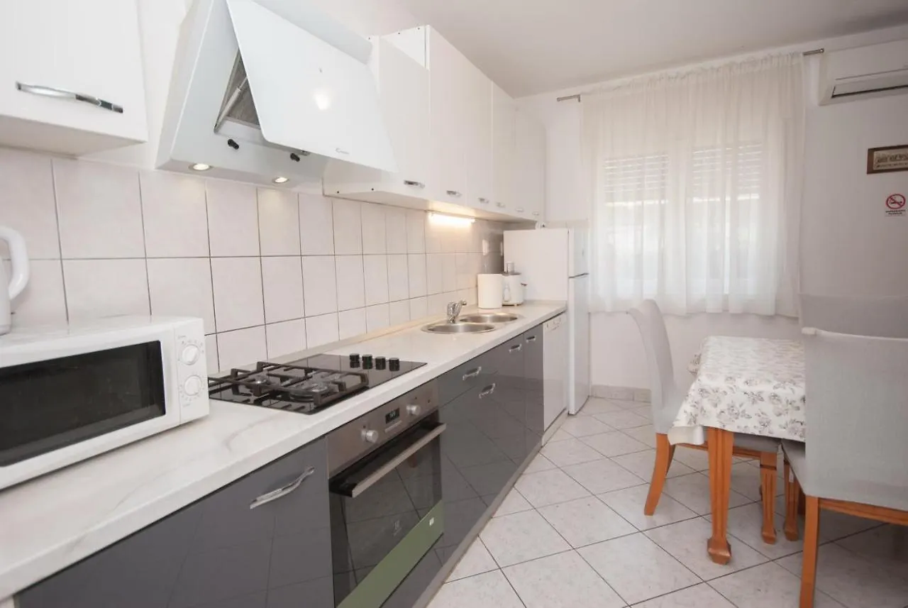Apartments St. Lucia Kastela 0*,  Croatia