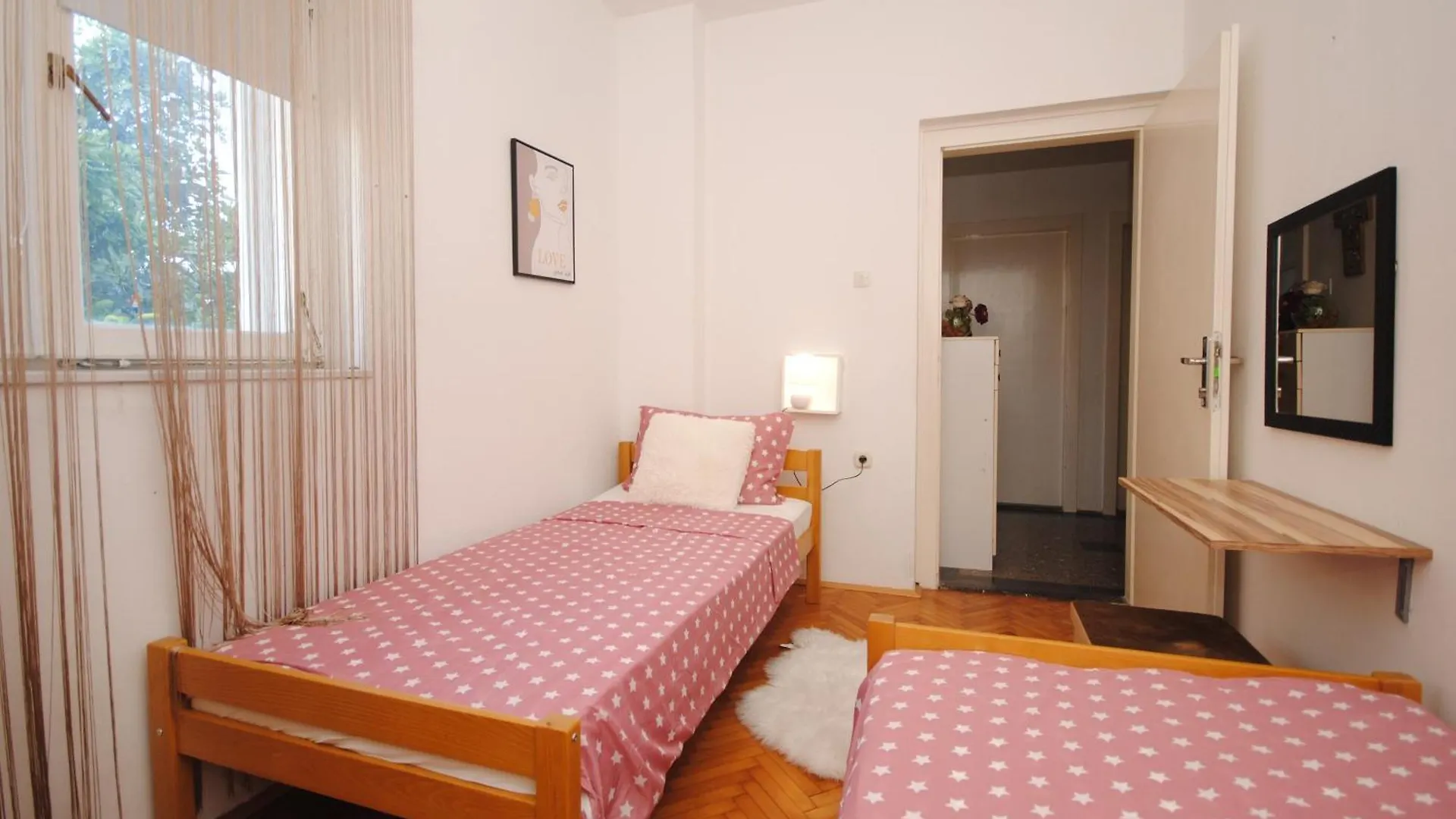 Apartments St. Lucia Kastela