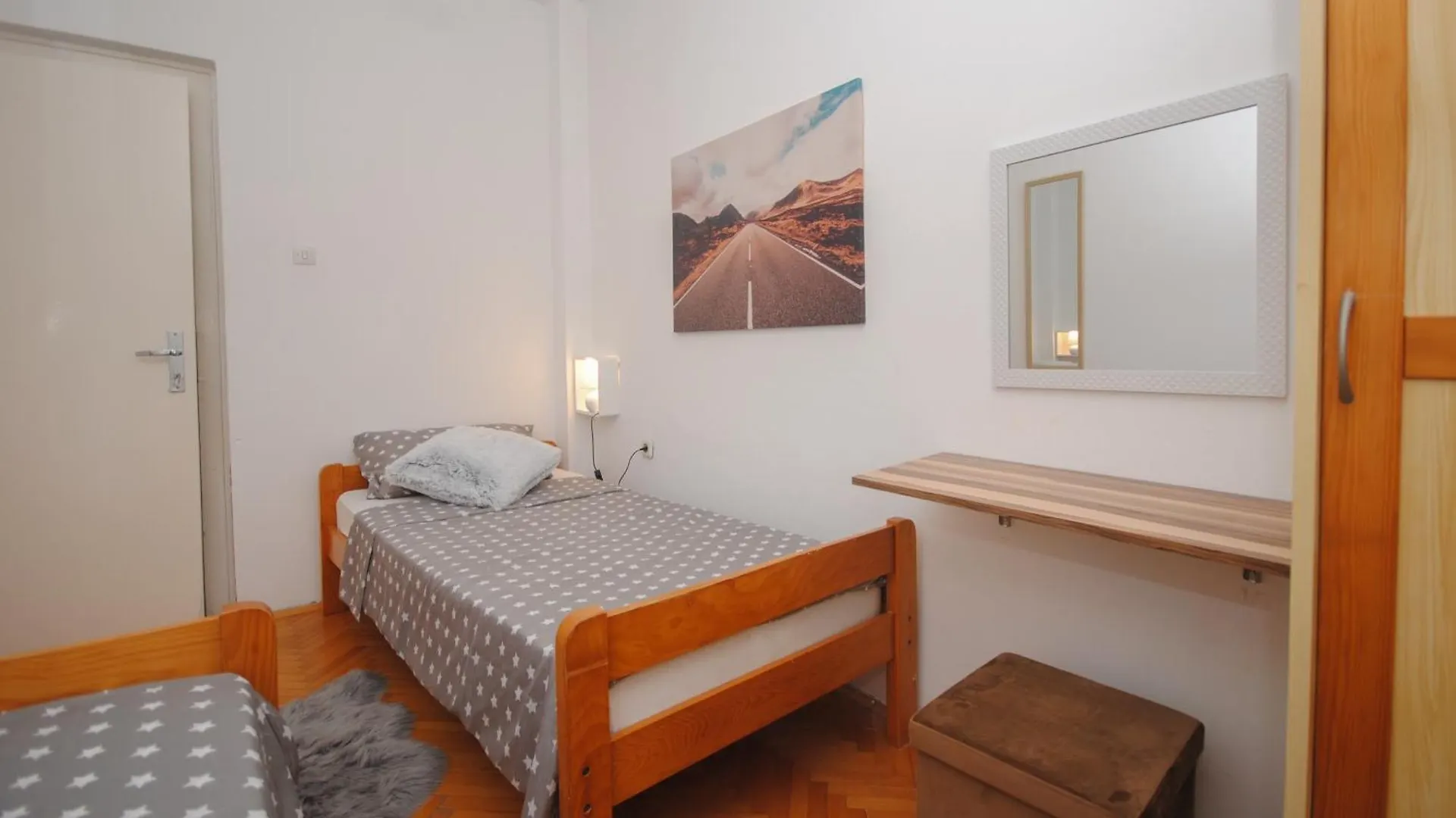 Apartments St. Lucia Kastela