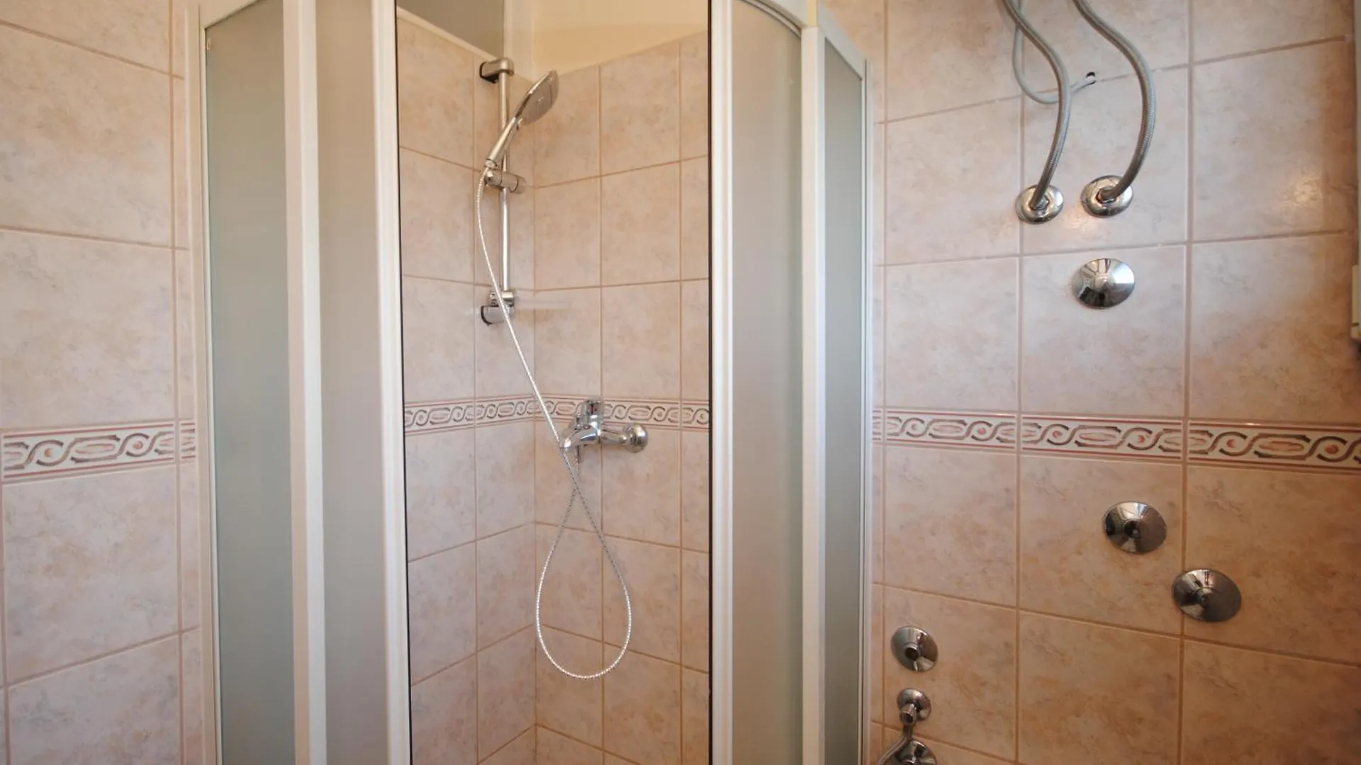 Apartments St. Lucia Kastela